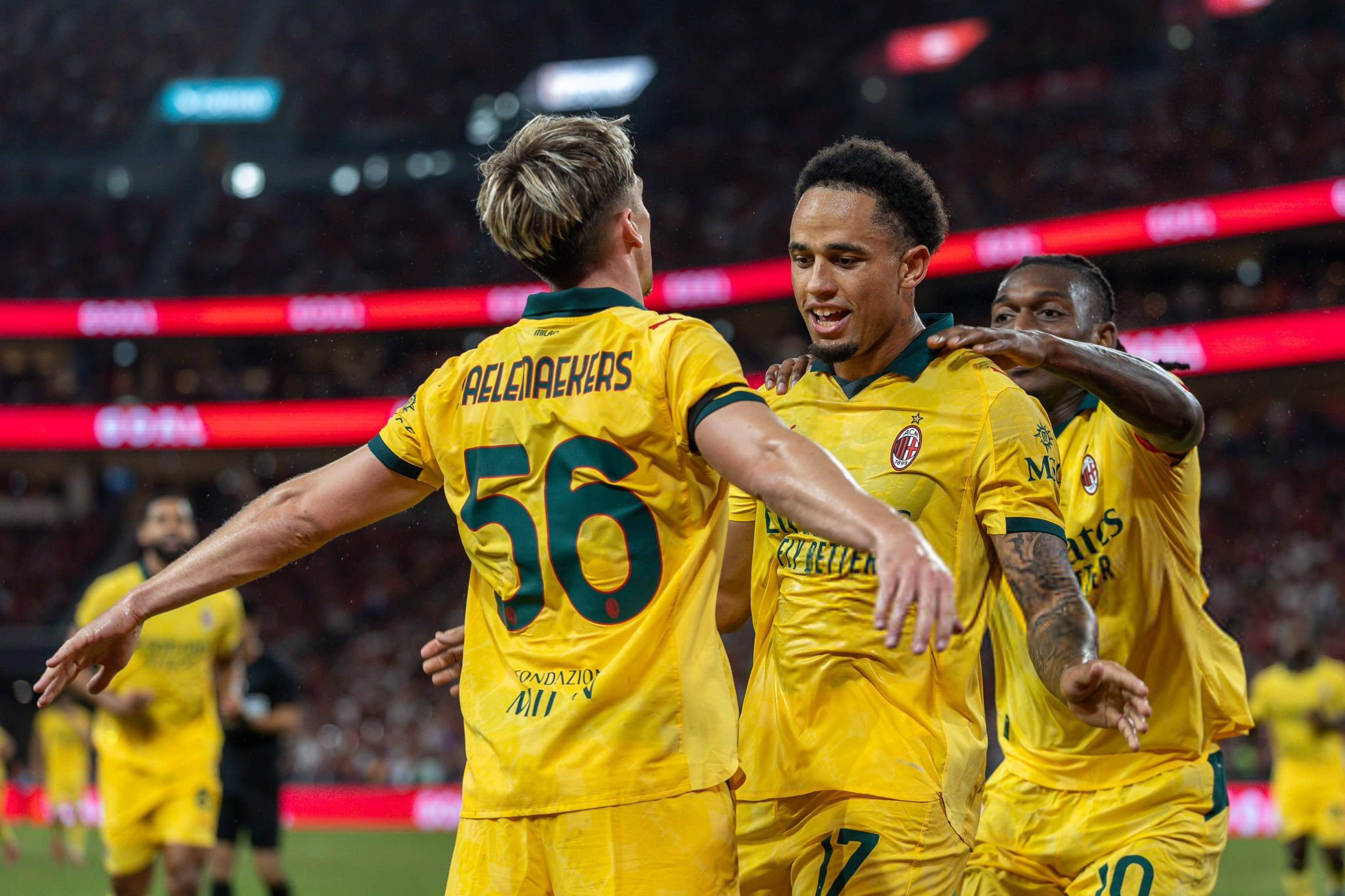 金年会登录入口-AC米兰训练开放日；国际比赛日临场应变引欢呼；葡超在即；团队化学反应显著的简单介绍-金年会登录入口